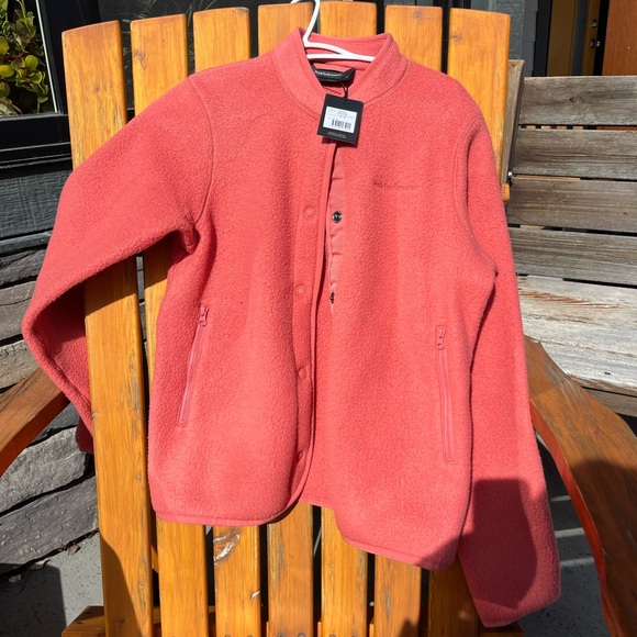 Peak Performance Fleece - Picture 3 of 5